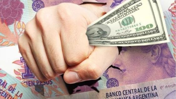 Plazo fijo para el agro: el capital a invertir es en pesos, atado al dólar, y el plazo de colocación cuenta con un mínimo de 60 días y máximo de hasta 370 días,