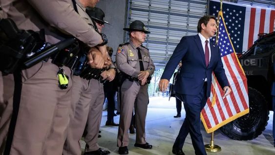 Nuevo centro de detención en Florida, Estados Unidos.
