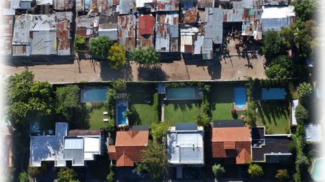 La mano invisible de San Mateo  y la democracia de nuestros días