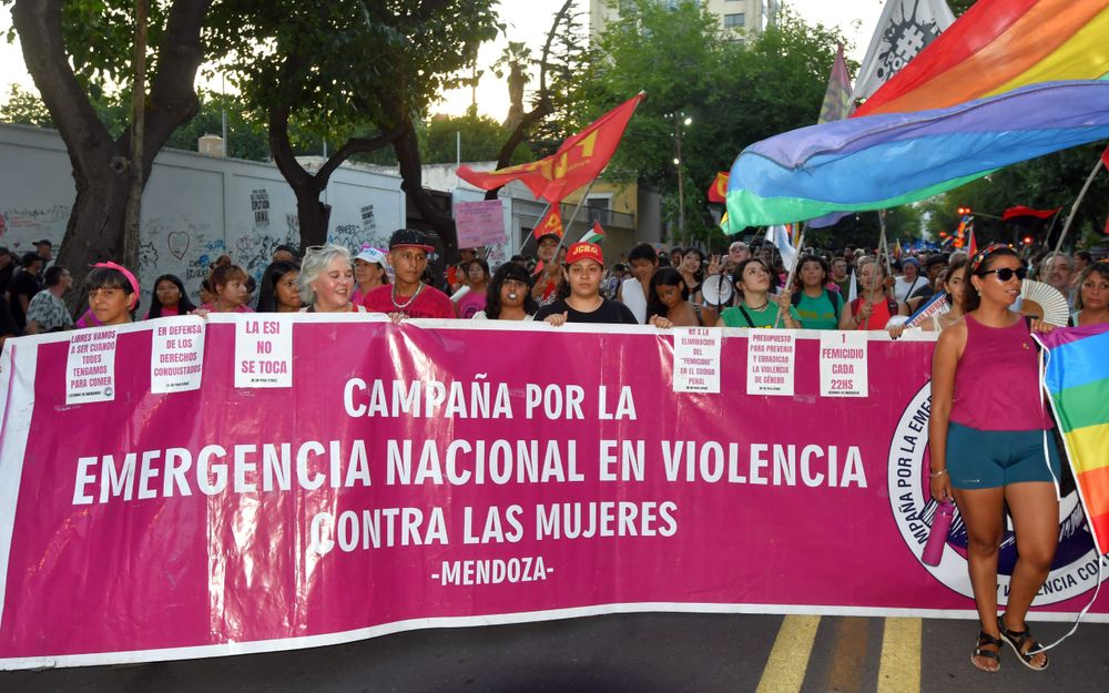 El Gobierno Nacional emitió un mensaje por el Día Internacional de la Mujer en el que asegura que bajaron los femicidios. - Archivo / Los Andes