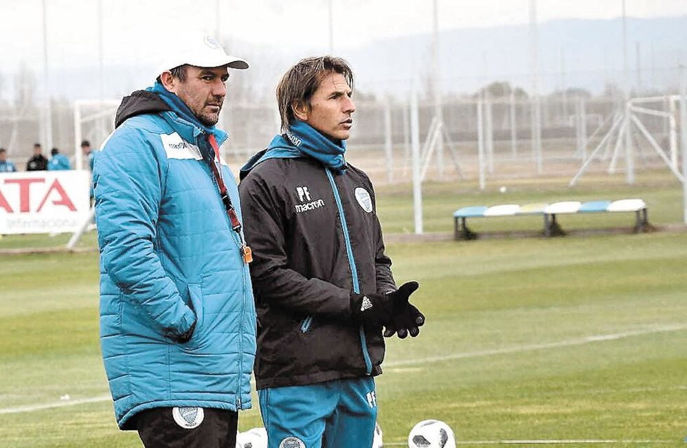 El Tomba comenzó con  el doble turno