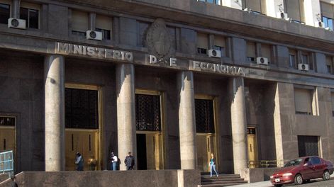 Ministerio de Economía de la Nación informó que el Tesoro pudo refinanciar deuda. Imagen de archivo.