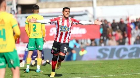En el debut en su estadio, Barracas Central superó a Defensa y Justicia por 3-1 y sale del fondo. / Gentileza.