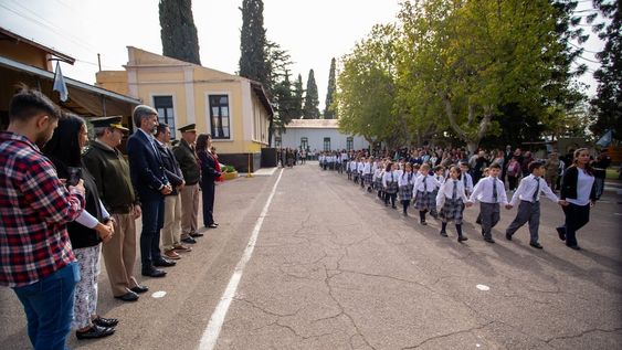 Ulpiano Suarez visitó el Liceo Militar General Espejo