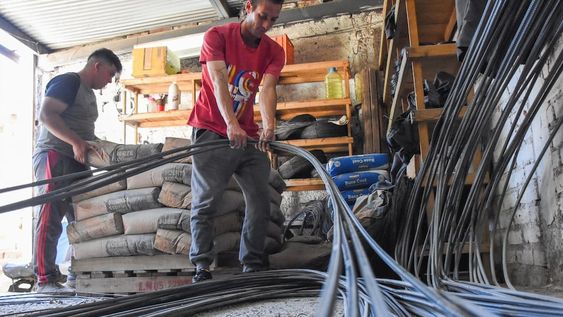 Construir una vivienda económica tradicional de 61 m2 en Mendoza, con hierros, ladrillo y todo lo que implica edificar en una provincia sísmica, tiene un costo superior a los $10,6 millones en diciembre. Foto: Mariana Villa / Los Andes