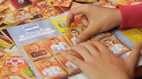 Cómo conseguir gratis el álbum oficial de figuritas del Mundial Qatar 2022