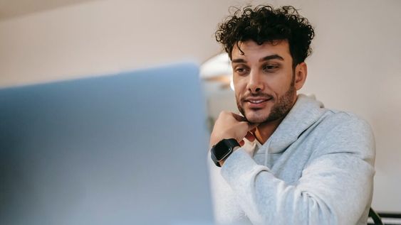 Programación web: todos los beneficios apuntan a quienes se dediquen a esta disciplina