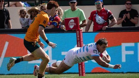 Rugby. Luciano González en una de las tantas acciones&nbsp; en el marco del Circuito Mundial de Seven.