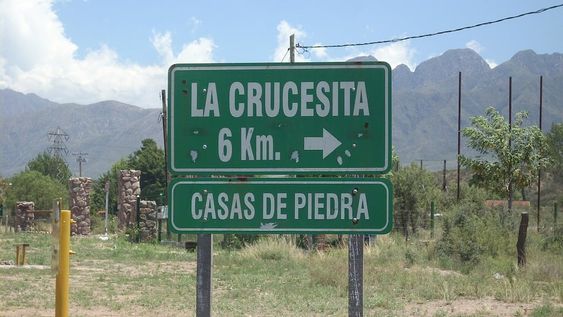 Ruinas históricas en la Crucesita.