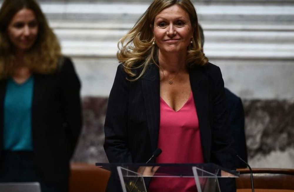 Yael Braun-Pivet es la primera mujer en presidir la Asamblea Nacional francesa. Foto: Web.