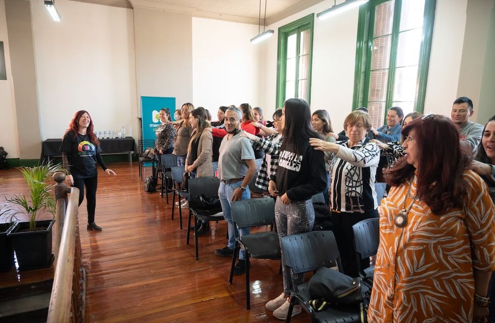 Continúa el ciclo de acompañamiento para familiares de personas con TEA
