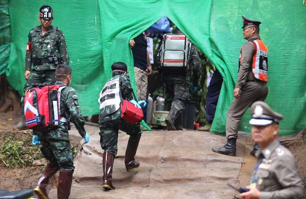 Qué les dieron a los niños de la cueva de Tailandia para que salieran sin saber nadar