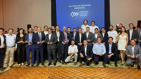 Ganadores en la Fiesta Anual de Premiación Empresaria, que organiza la Asociación de Ejecutivos de Mendoza.