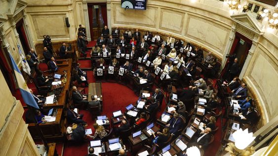 Sesión en el Senado