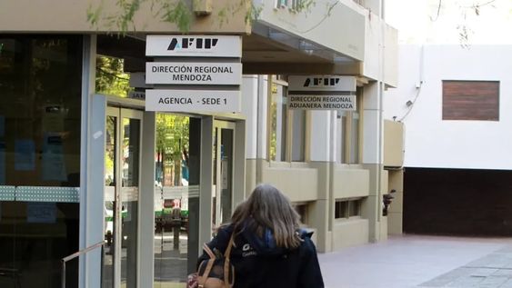 La AFIP prorrogó los vencimientos de Bienes Personales, Ganancias y Cedular: cuáles son las nuevas fechas