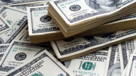 Se necesitan más de $390 para comprar un dólar oficial, con todos los impuestos, ¿cómo comprar en el mercado más barato?