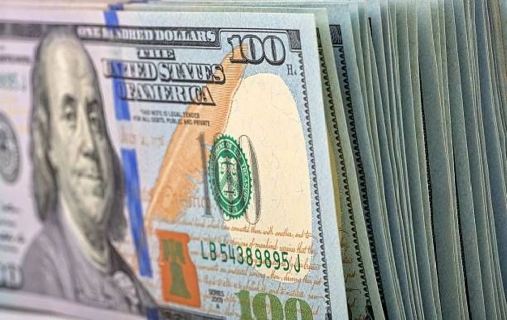 El Banco Central cotizó el dólar oficial minorista a $1.421.