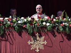 El Papa León XIV pronuncia su mensaje Urbi et Orbi tras presidir la Santa Misa del Domingo de Pascua en la Plaza de San Pedro, en la Ciudad del Vaticano, el 5 de abril de 2026. Es la primera Semana Santa del Papa León XIV como pontífice.&nbsp;