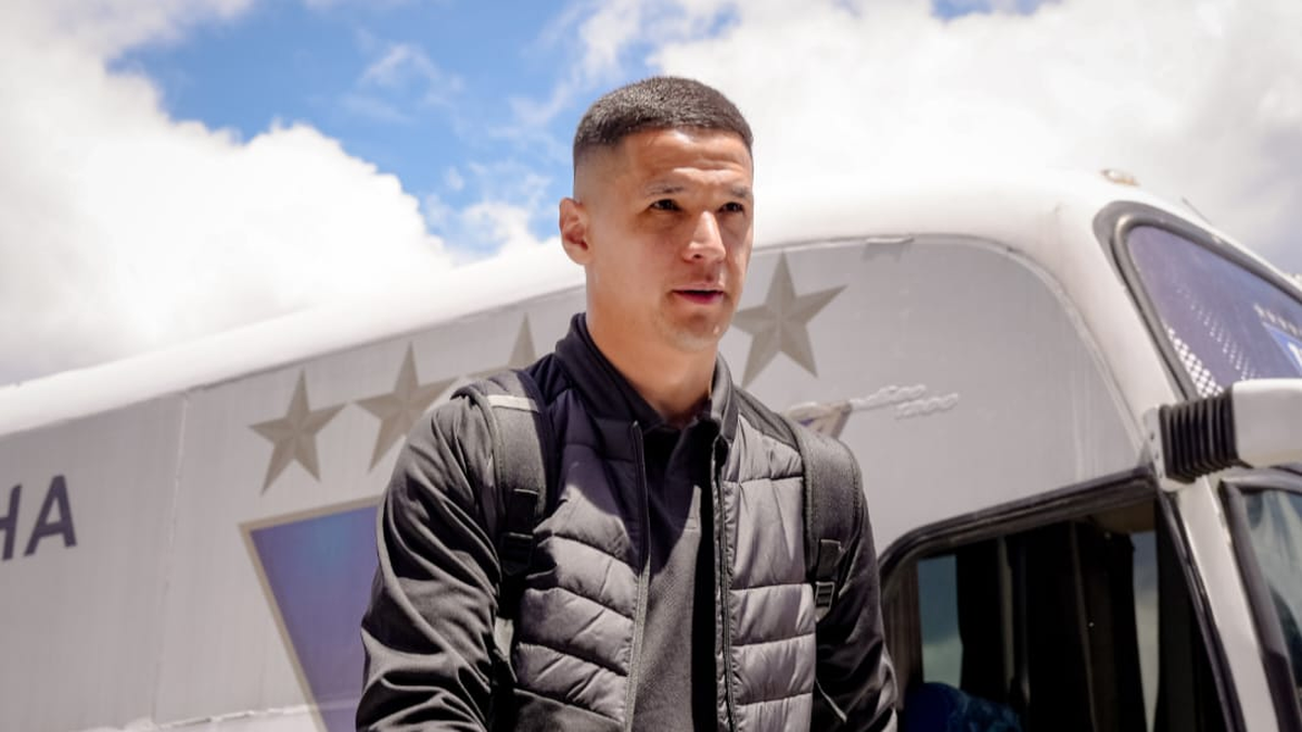 ¡El Azul lo hizo! Alex Arce, el goleador paraguayo, regresa a Independiente Rivadavia hasta 2028