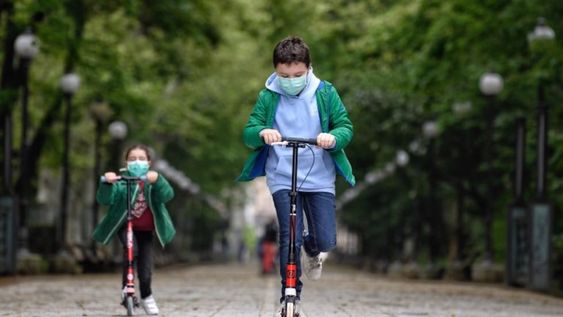 Vacuna de Oxford/AztraZeneca será probada por primera vez en niños