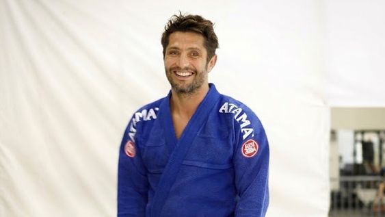 Bixente Lizarazu pasó de ganar la Copa del Mundo con Francia en 1998 al jiu-jitsu y surf