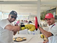 Mendoza de Regatas, por primera vez en 114 años de existencia tendrá una escuela de boxeo y estará a cargo de Juan Carlos Reveco y Jonathan Barros, dos números puestos locales.