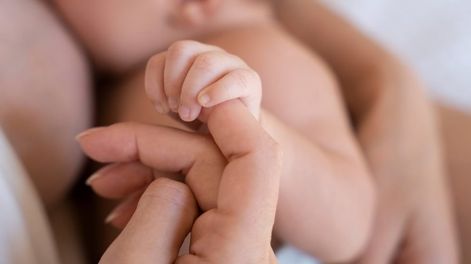 La leche materna es el alimento ideal hasta los 6 meses de vida