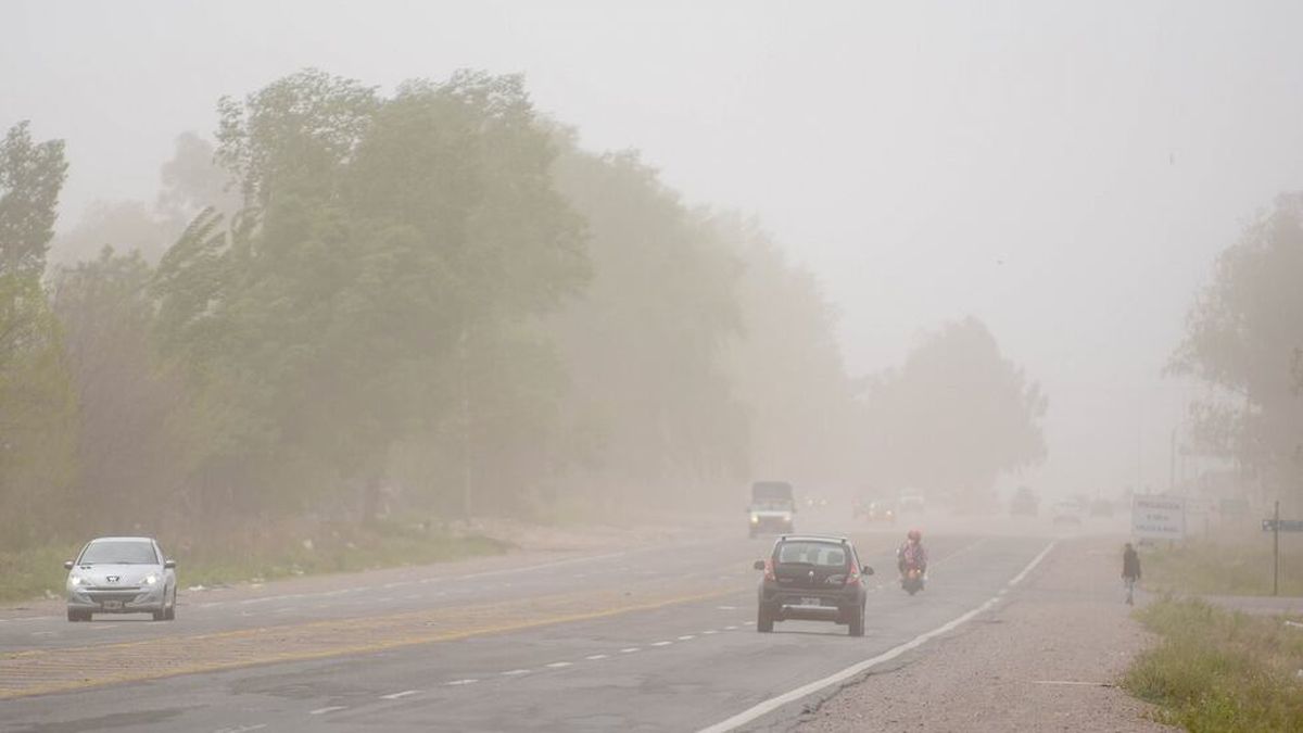 Anunciaron suspensión de clases por viento Zonda para el turno tarde: qué zona afecta