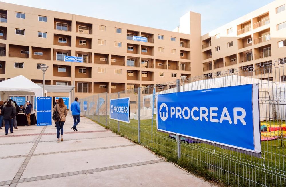 El Gobierno confirmó que vuelve el Procrear “mejorado y ampliado” para que puedan acceder más beneficiarios