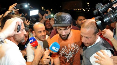 Gonzalo Higuaín llegó a Milán para cerrar su pase al Rossonero