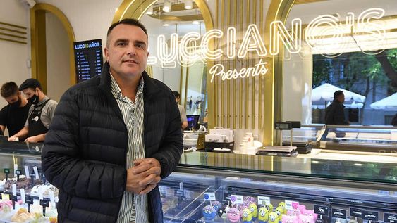 Diego Reyes, junto a sus socios Ángel Berardo (Mar del Plata) y Martín Maffia (Lincoln), son los nuevos franquiciados de esta marca nacida en La Feliz. Foto: José Gutierrez / Los Andes