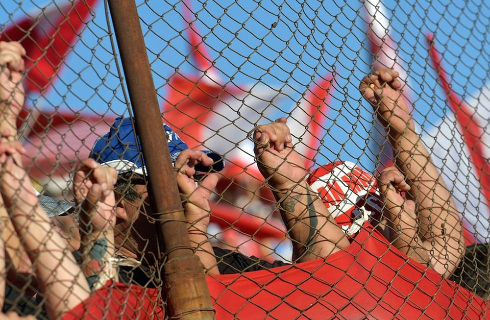 Festejos durante un partido en el estadio del Atlético Club San Martín. Archivo.