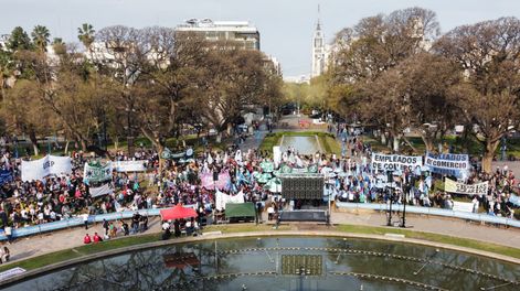 El comunicado que realizó UNCuyo tras la marcha: La educación pública es innegociable.&nbsp;