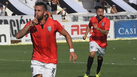 Los Andes | Patricio Cucchi está a un paso de volver al Lobo. Las negociaciones están muy avanzadas. Un crack. / LOS ANDES.