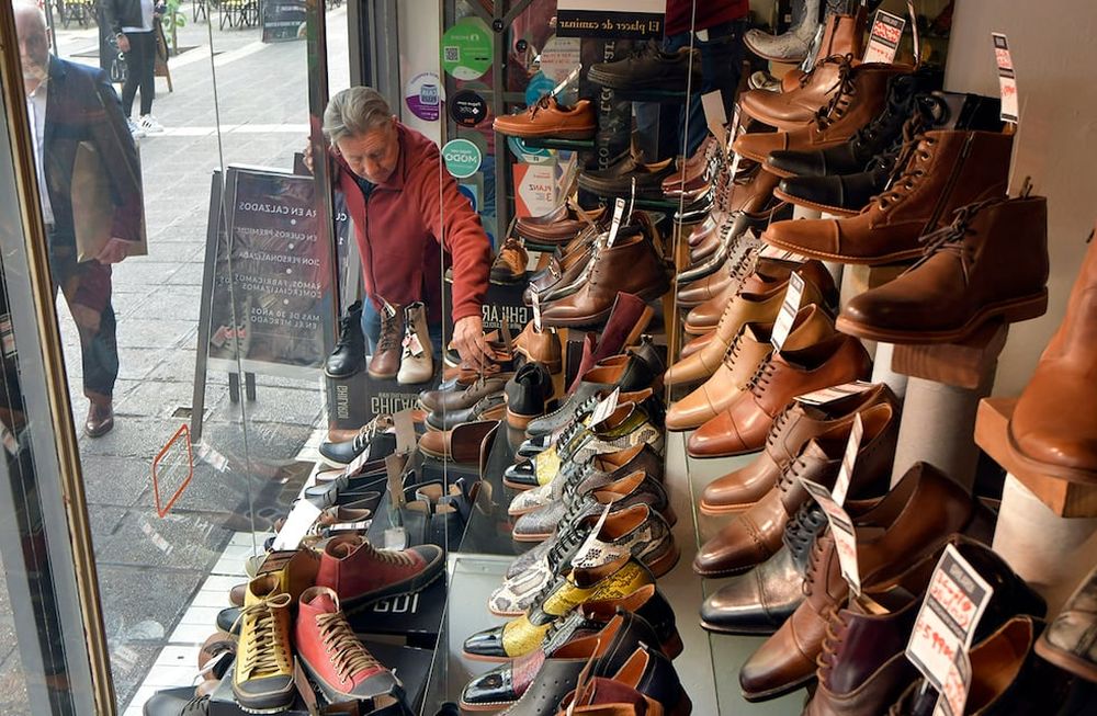 El sector de Comercio, Restaurantes y Hoteles tuvo una disminución -pasó de representar el 25,4% del PBG mendocino, al 24% entre 2012 y 2022-, pero continúa siendo el de mayor peso en la actividad económica de Mendoza. Foto: Orlando Pelichotti / Los Andes