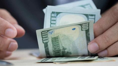 ¿Dólar Formal o Informal? El precio del callejero es $11,94 más caro que el MEP. (Imagen Archivo)