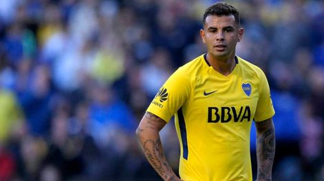 El DT hoy probó con el colombiano en lugar de Pavón de cara al duelo contra Aldosivi. Fecha clave en la lucha por la Libertadores 2022. / Gentileza.
