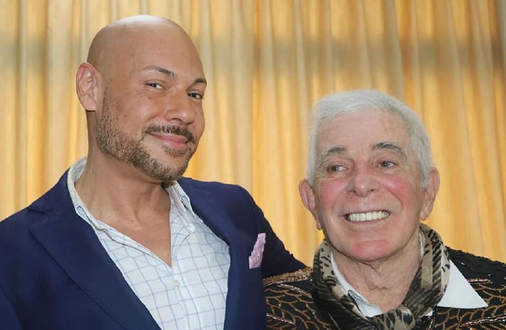 Van a ser papás Carlos Perciavalle y su marido.
