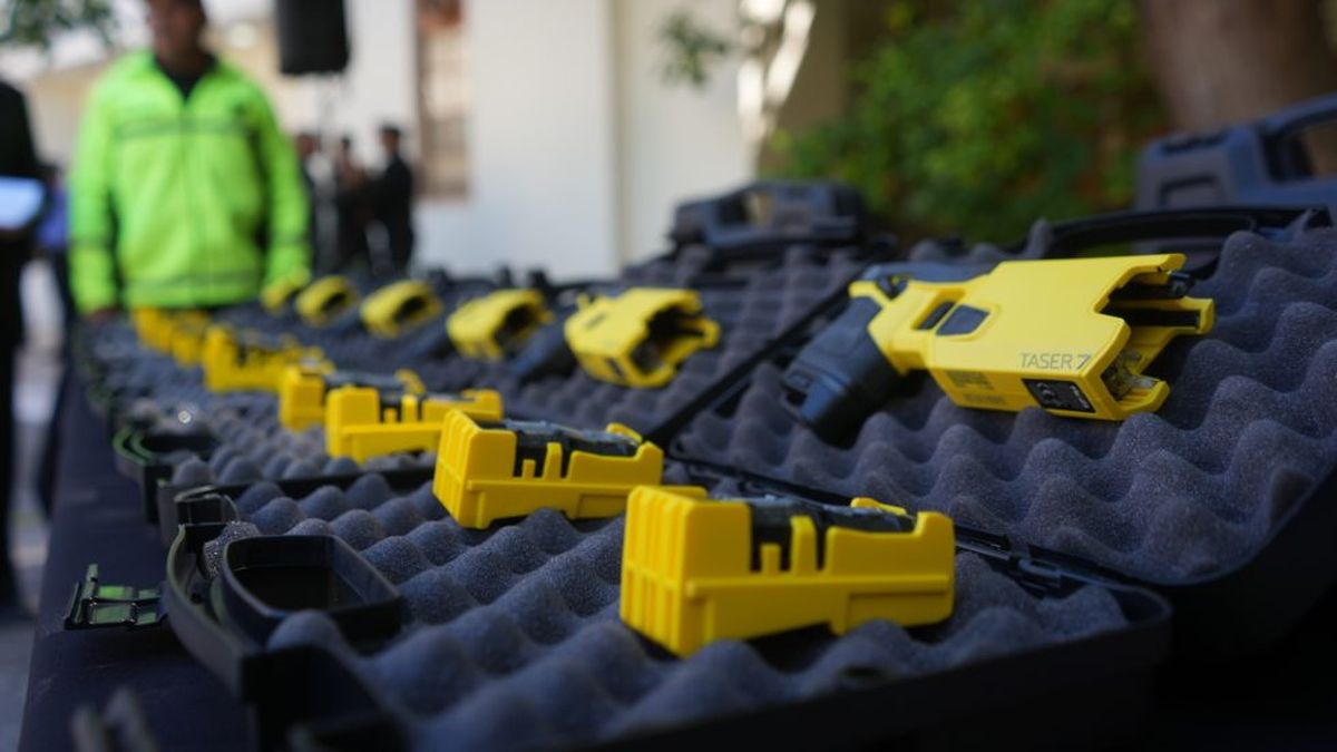 Preventores de Capital recibieron sus primeras pistolas Taser y la Policía ya las utiliza en toda la provincia