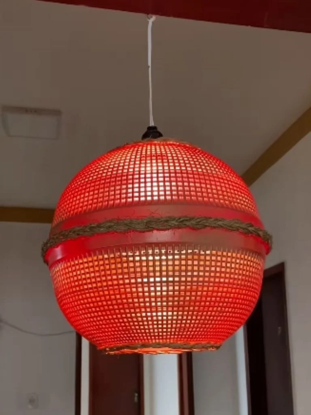 Este reciclaje puede hacerte decorar de una manera diferente tu casa. Este reciclaje puede hacerte decorar de una manera diferente tu casa.