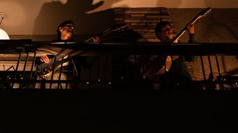 Música en el balcón: el proyecto que une a la vecindad a través del jazz en Temperley.