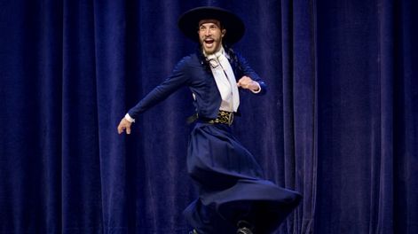 Los Andes | Marcos, el mendocino que combina su actividad ferroviaria con el folclore y es campeón nacional de malambo. Foto: Gentileza Julia Vidal