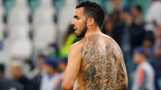 Carlos Tevez y una historia muy particular sobre el tatuaje que cubre toda su espalda
