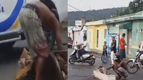 El hombre de 47 años exhibió el cadáver de su madre frente a los vecinos tras enterarse de que no lo había incluido en la herencia. - Captura de video