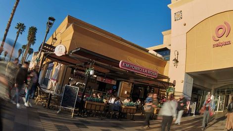 En Chile, la cadena Mallplaza casi cuadruplicó sus visitas gracias a los argentinos