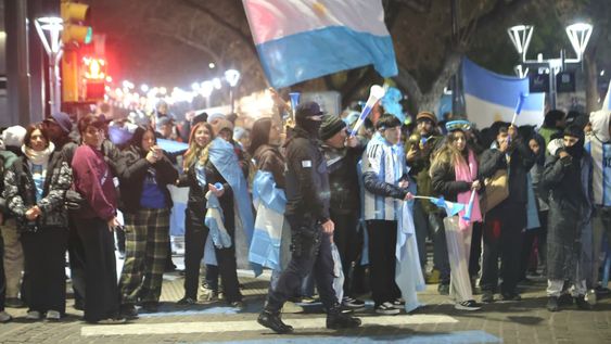 Festejos en el Km 0 de Mendoza