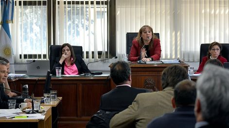 Los Andes | El Tribunal Federal encabezado por las juezas Gretel Diamante, María Carolina Pereira y Eliana Rattá. Foto: Orlando Pelichotti / Los Andes