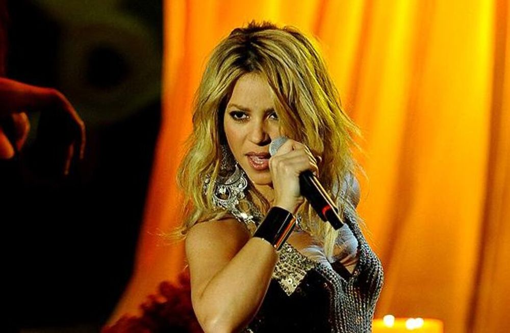 “Voz de gallo”: buscaron al profesor de canto de Shakira cuando era joven y no quiso dar la cara