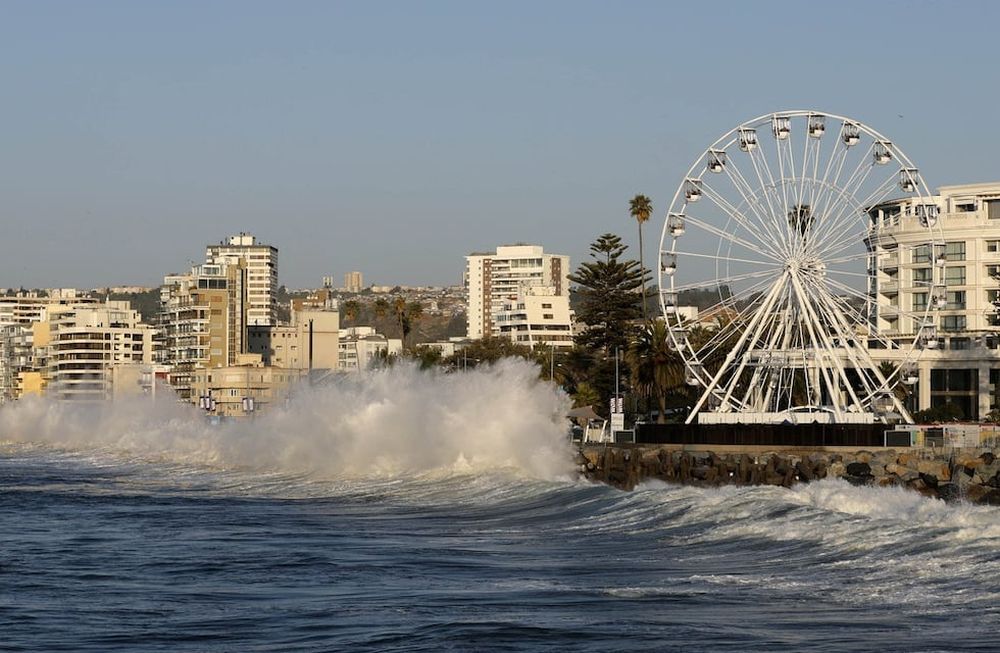 Marejadas en avenida Perú de Viña del Mar (Chile) / Gentileza