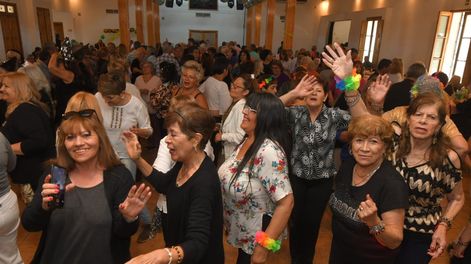 Almuerzos bailables. El boliche para mayores de 50 que se organiza en salones de Mendoza.&nbsp;